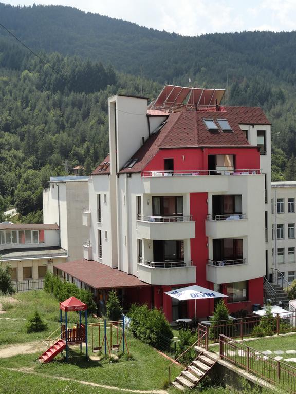 Hotel Byalo More Banite Exterior photo