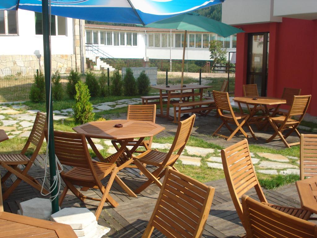 Hotel Byalo More Banite Exterior photo